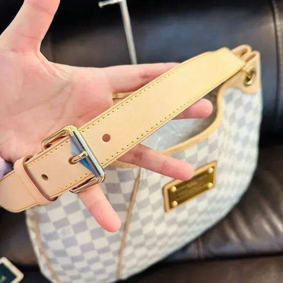 Never Used Louis Vuitton Galliera PM Damier Azur - Picture 7 of 16